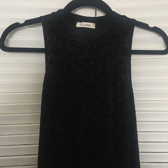 Black Velvet Sleeveless Paisley Burnout Dress - Picture 3 of 5